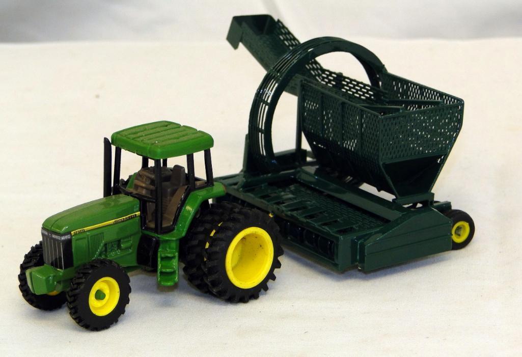 JOHN DEERE 7810 TRACTOR AND CUSTOM FARM EQUIPMENT (METAL)