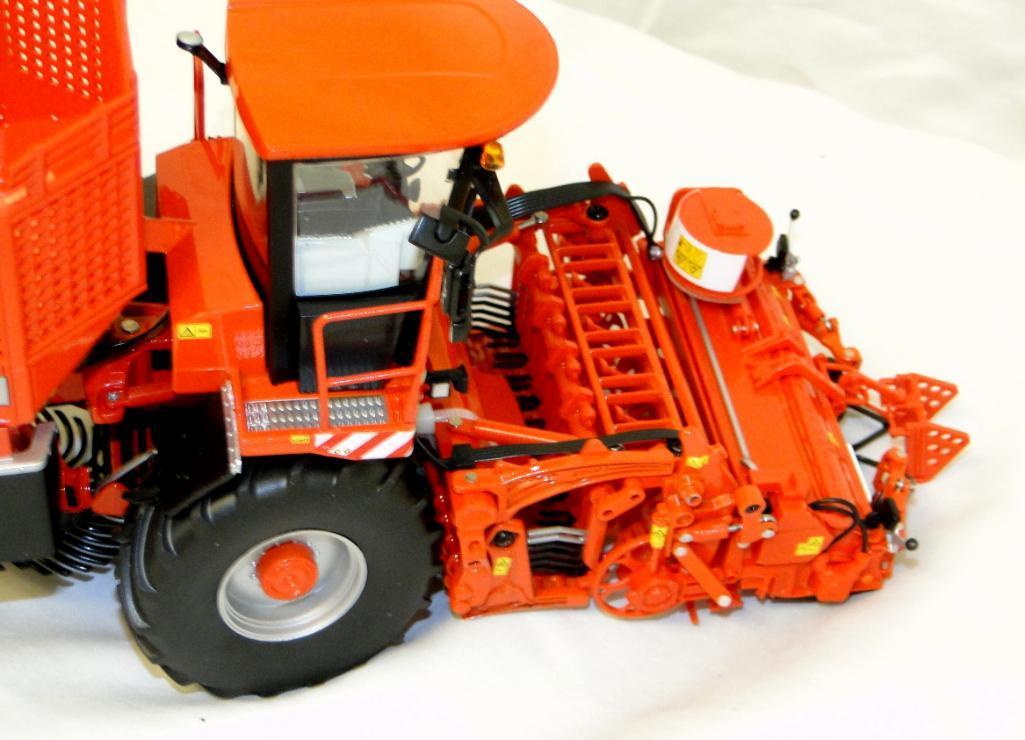 HOLMER EXXACT T4-40 SUGAR BEET HARVESTER