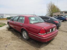 2001 Ford Crown Victoria Red