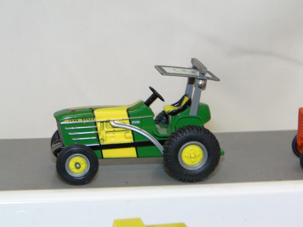 JOHN DEERE