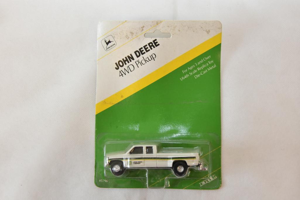 ERTL, JOHN DEERE, JOHNNY LIGHTNING,