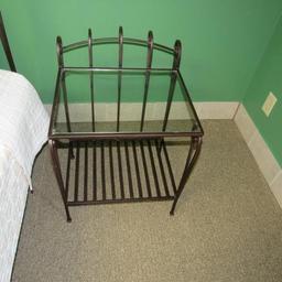 3 Piece King Size Bedroom Set. Metal frame, Set includes bed with mattress, and 2 end tables.