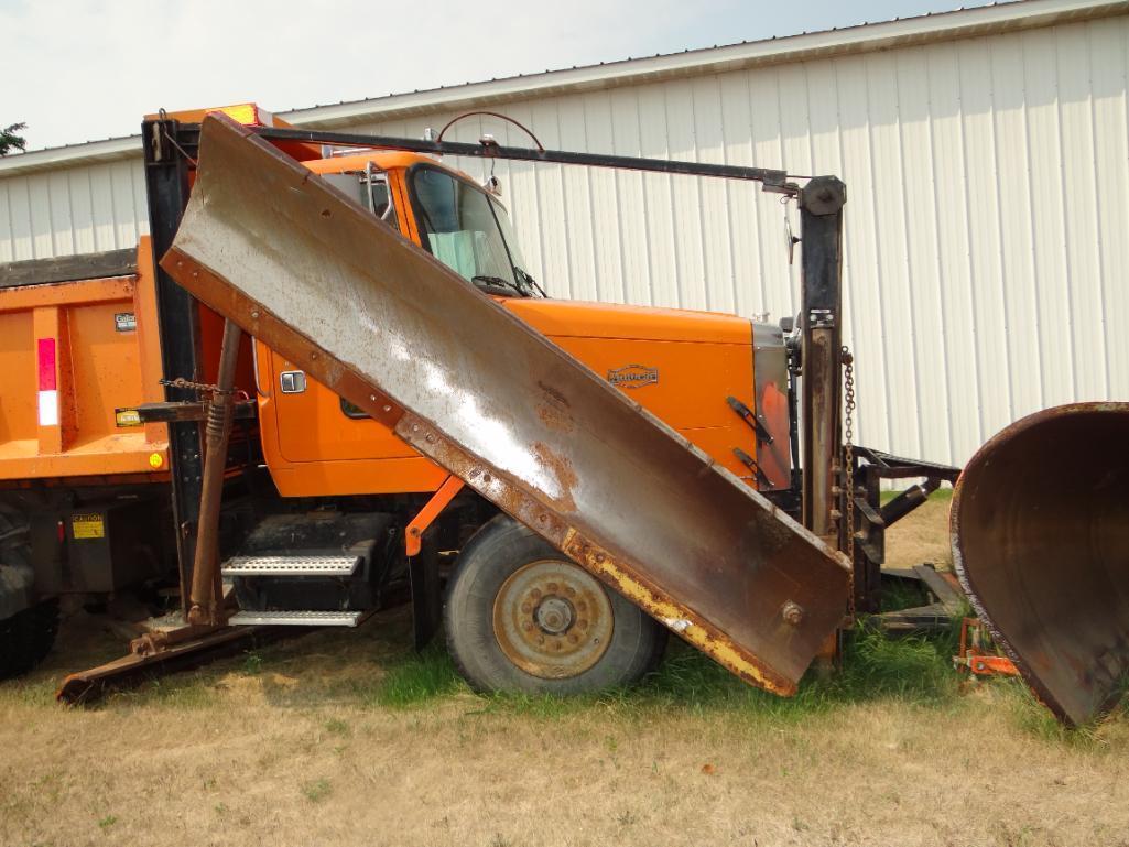 1995 GM/Volvo Autocar snow plow truck....