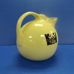 Hall Pottery in excellent condition. Please see photos for details. Out of state buyers receive