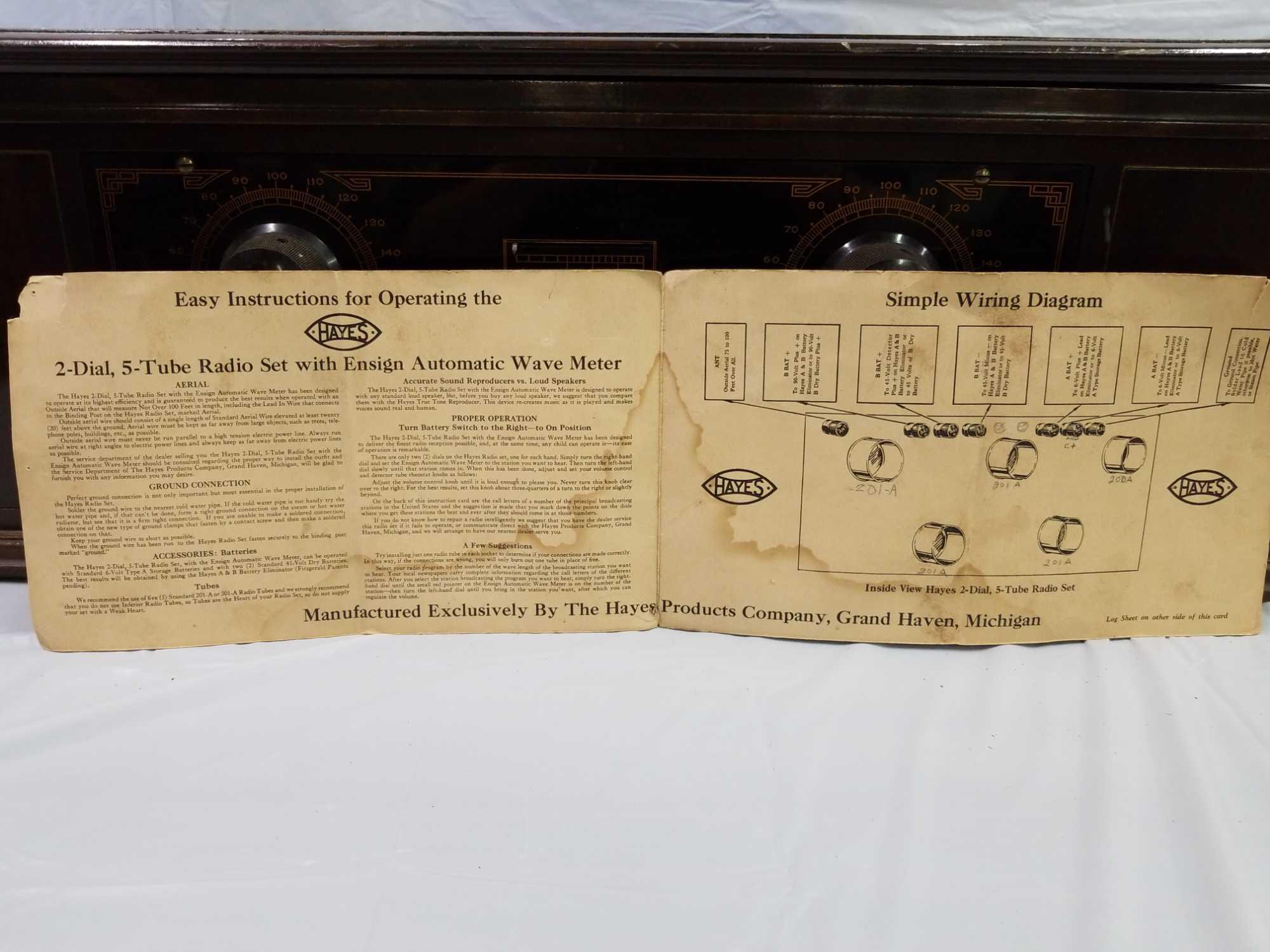 Hayes 2-Dial 5-Tube Radio Set with Ensign Automatic Wave Meter. Manufactured by the Hayes Products