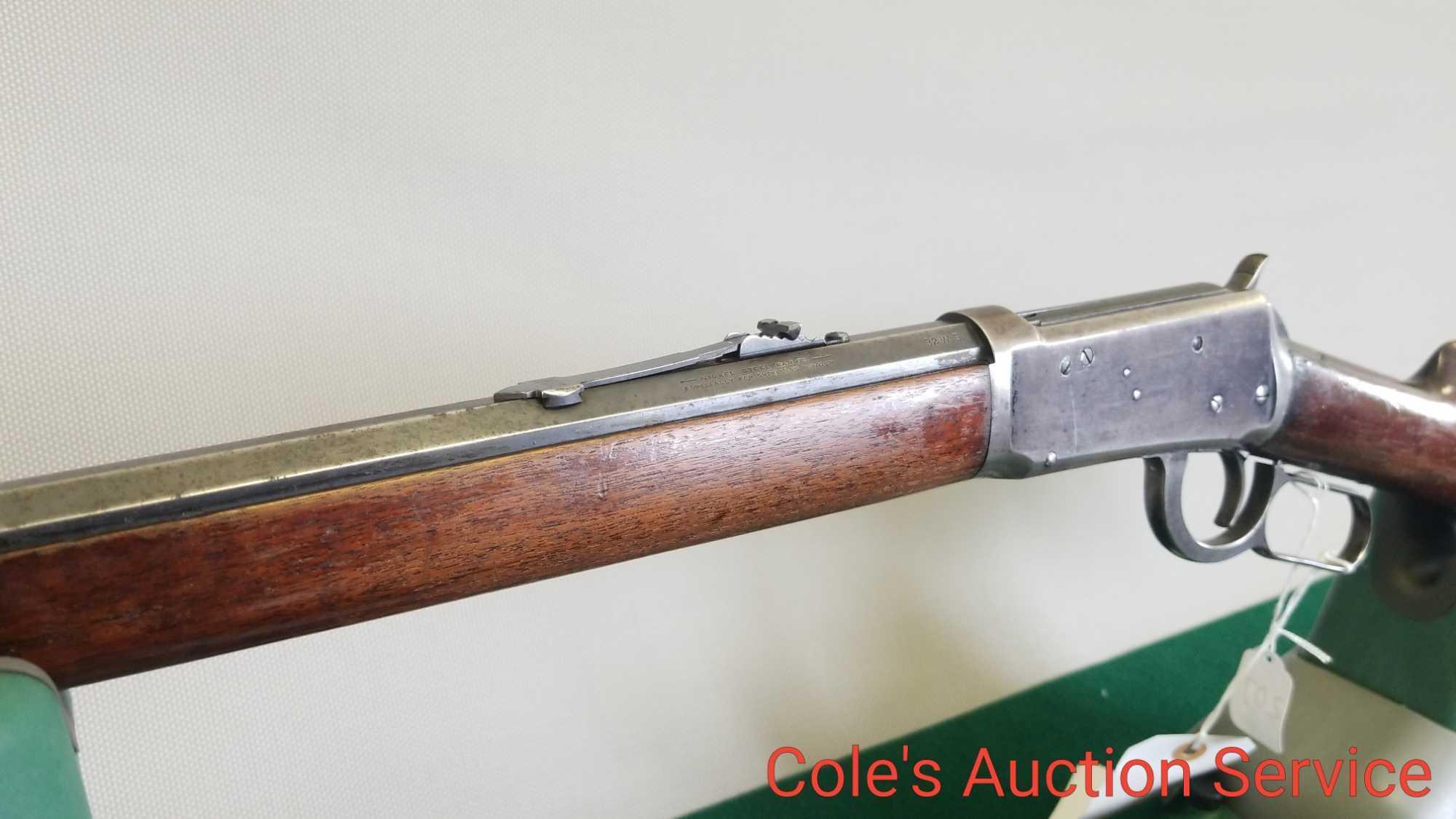 Winchester model 1894 32 special lever action rifle. Dated 1907, 26 inch barrel, octagon barrel,