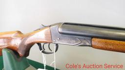 Savage 20 gauge double barrel shotgun in Nice condition. 28 inch barrels, model FoxB.