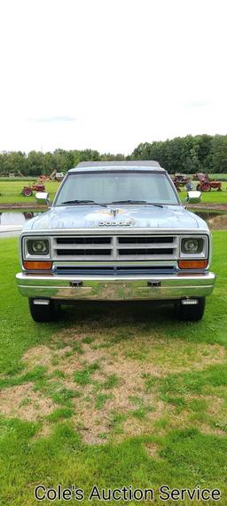 1989 Dodge Ram 100 pickup truck. Nice original truck with approximately 84,000 miles. 318 V8 engine
