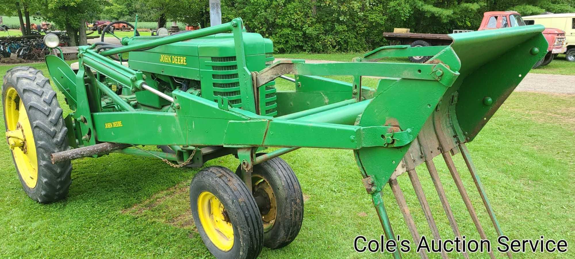 1950 John Deere Mt row crop tractor. In great condition, runs and drives excellent. Serial number