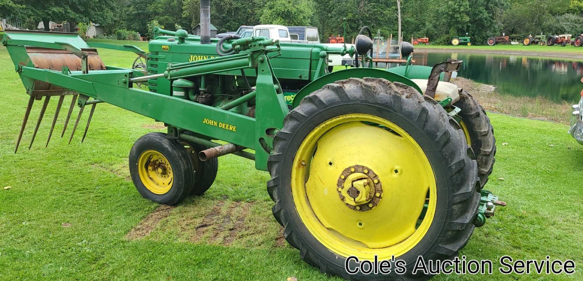 1950 John Deere Mt row crop tractor. In great condition, runs and drives excellent. Serial number