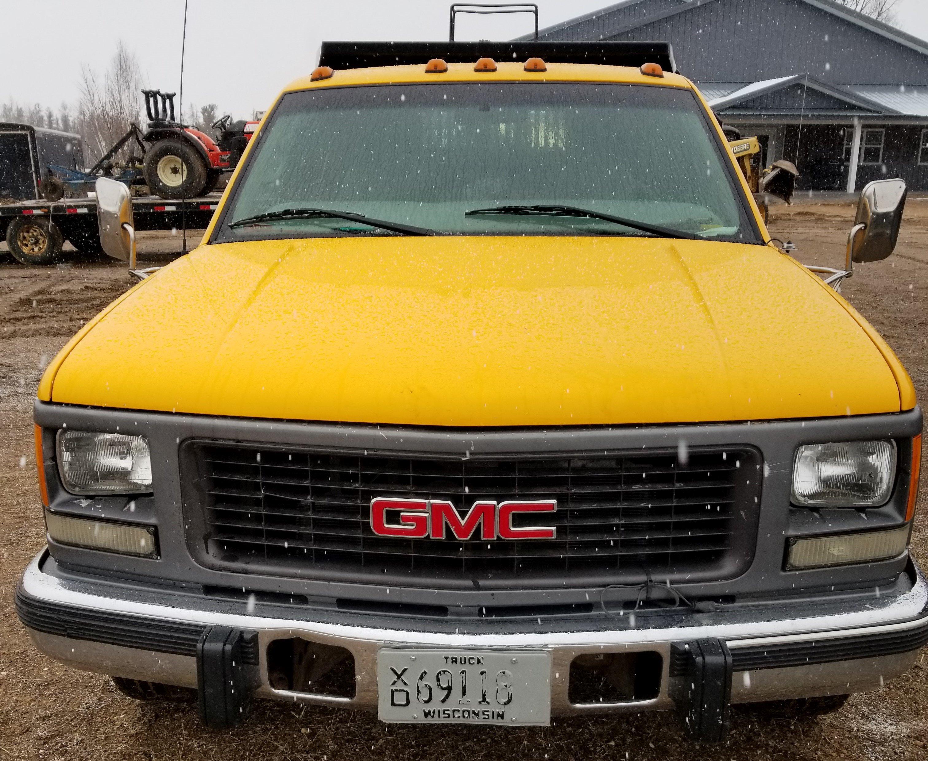 1999 GMC 2500 Dump Truck