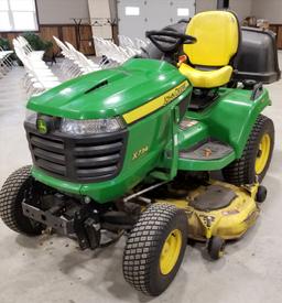 John Deere Lawn Tractor