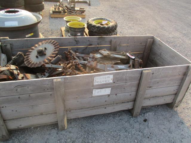 PALLET OF PLANTER PARTS