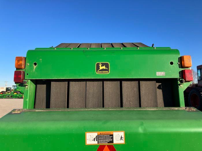 2000 JD 566 BALER #E00566X146878