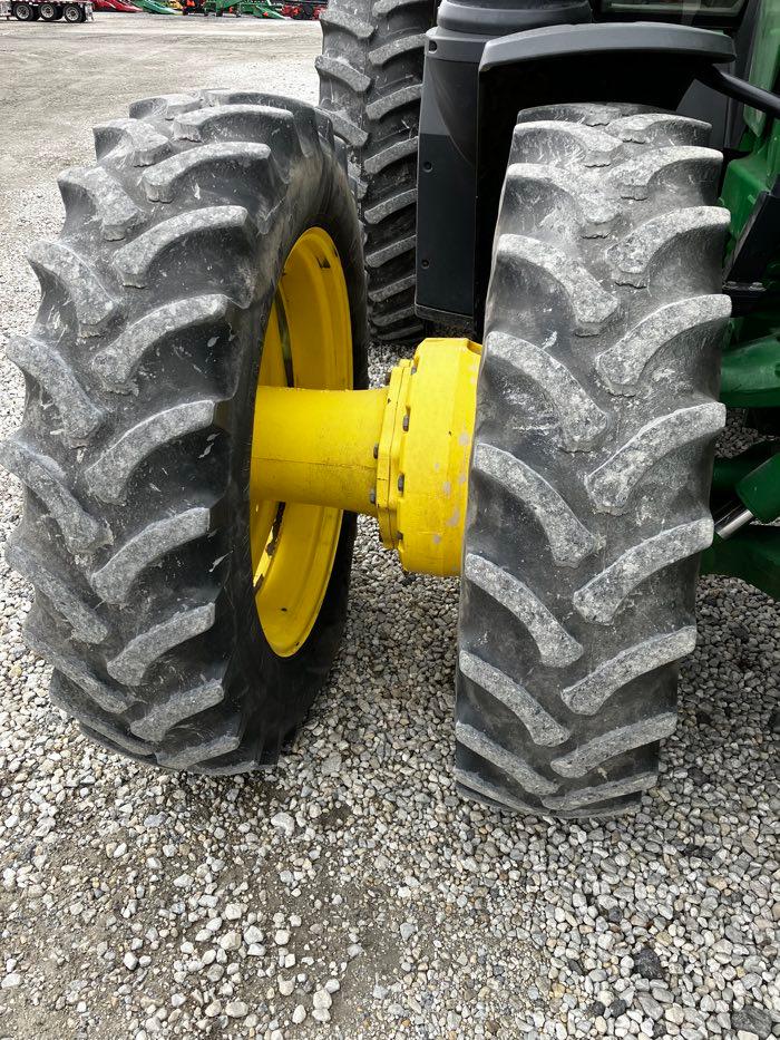 2014 JD 8320R #1RW8320RPEP094436