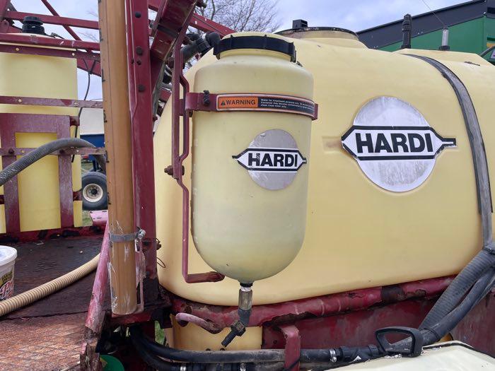 HARDI BOOM SPRAYER