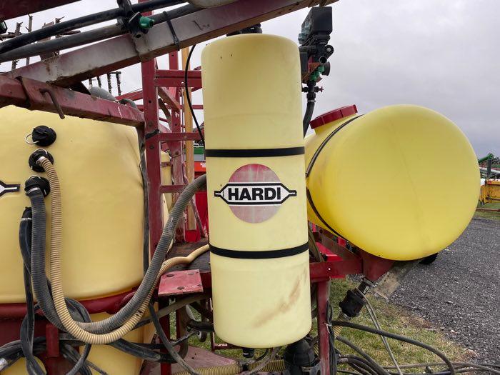 HARDI BOOM SPRAYER