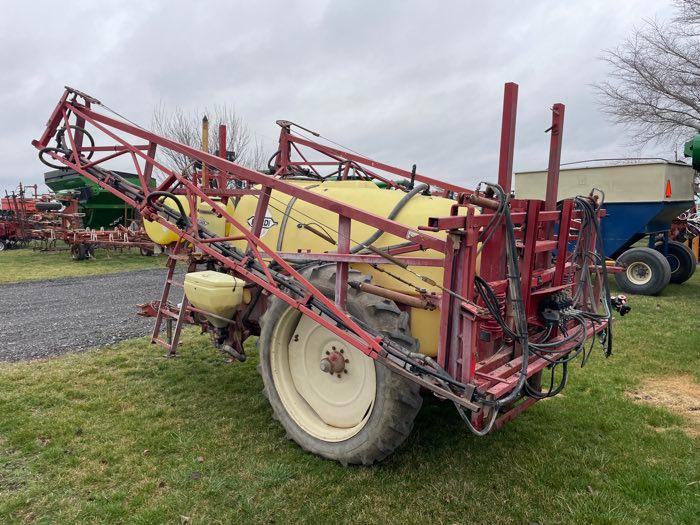 HARDI BOOM SPRAYER