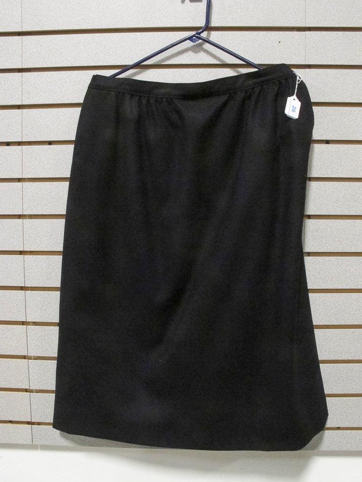 Pendleton Women's Black Wool Straight Skirt