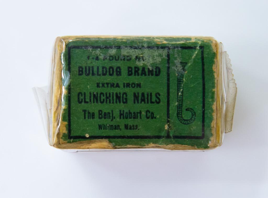 Bulldog Clinching Nails package/contents