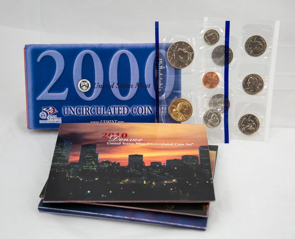 4 2000's U.S. Mint Uncirculated sets