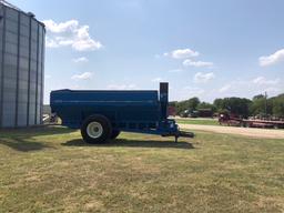 Kinze 840 Grain Cart