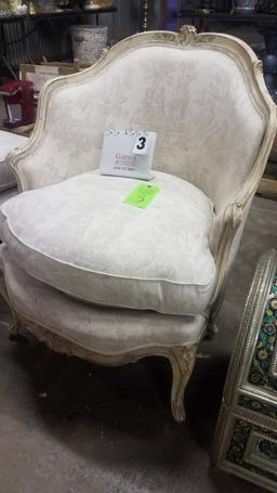 French Bergere Chair Has 5 Legs