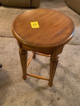 Round Side Table