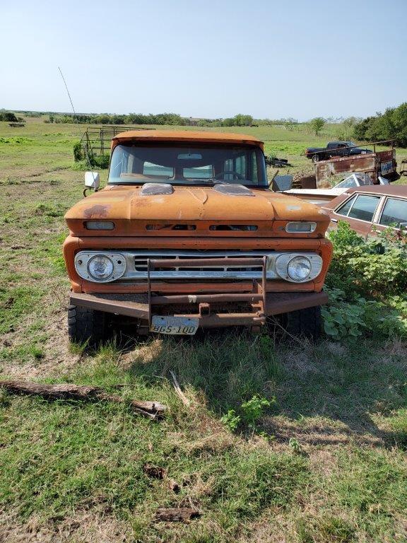 Chevrolet Suburban 10 - 1960s Era