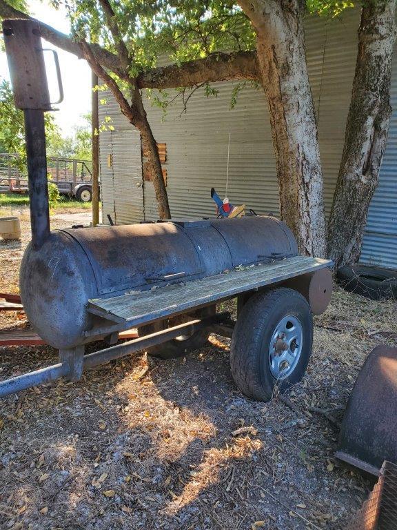 Barrel Smoker On Trailer With Ball Hitch