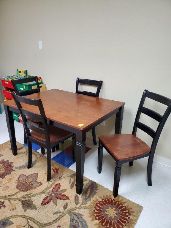 Dining Table & 4 Chairs