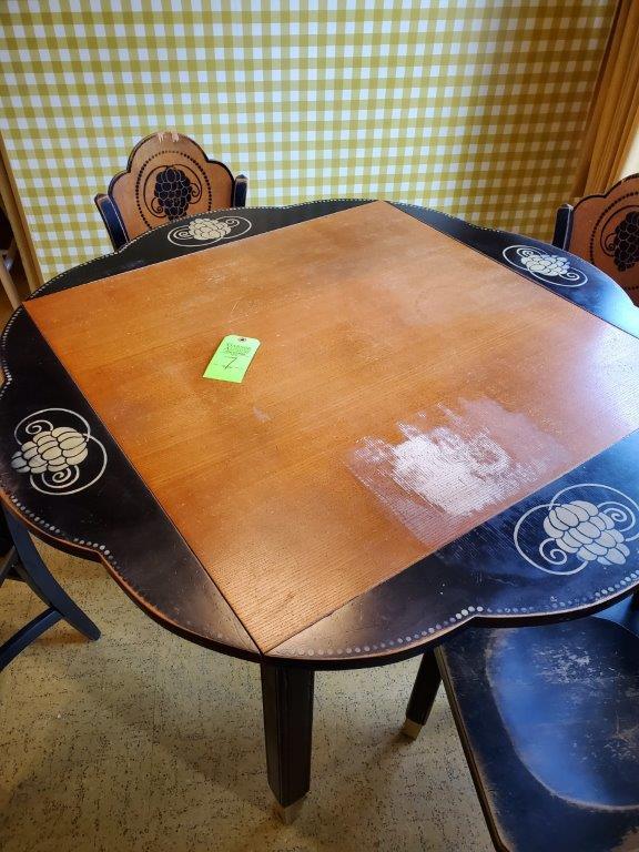 Grape Kitchen Table w/ Drop Leaves, & 4 Chairs- 1920's Missouri