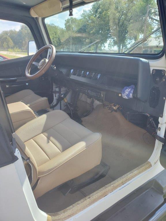1990 Jeep Wrangler - 104,338 Miles - 6 Cyl - Standard Transmission