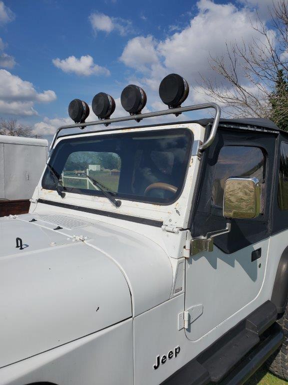 1990 Jeep Wrangler - 104,338 Miles - 6 Cyl - Standard Transmission