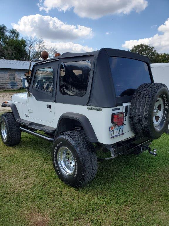 1990 Jeep Wrangler - 104,338 Miles - 6 Cyl - Standard Transmission