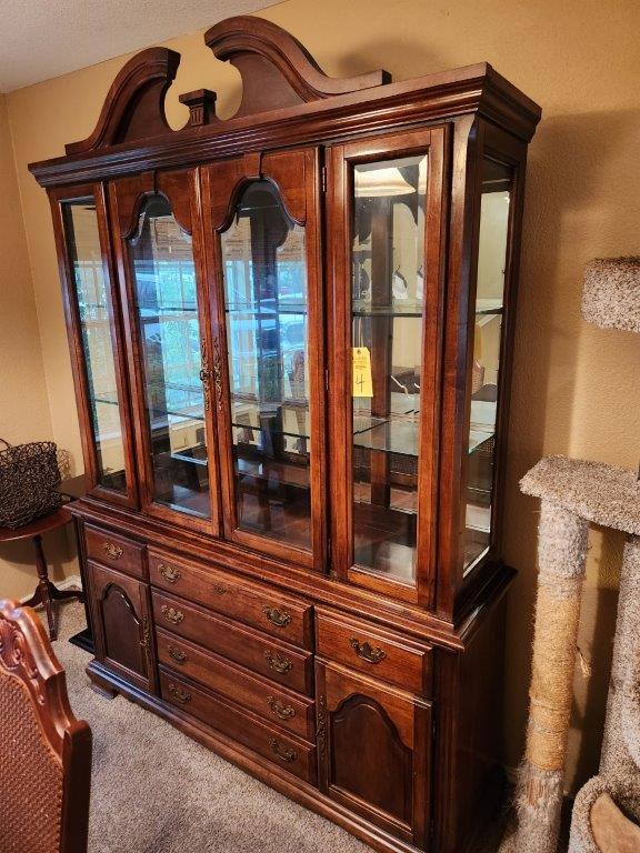 China Cabinet with Glass Shelves