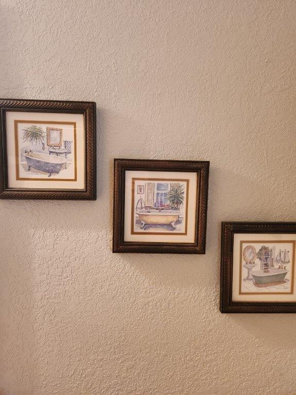 Bathroom Décor - 4 Framed Pictures & Misc.