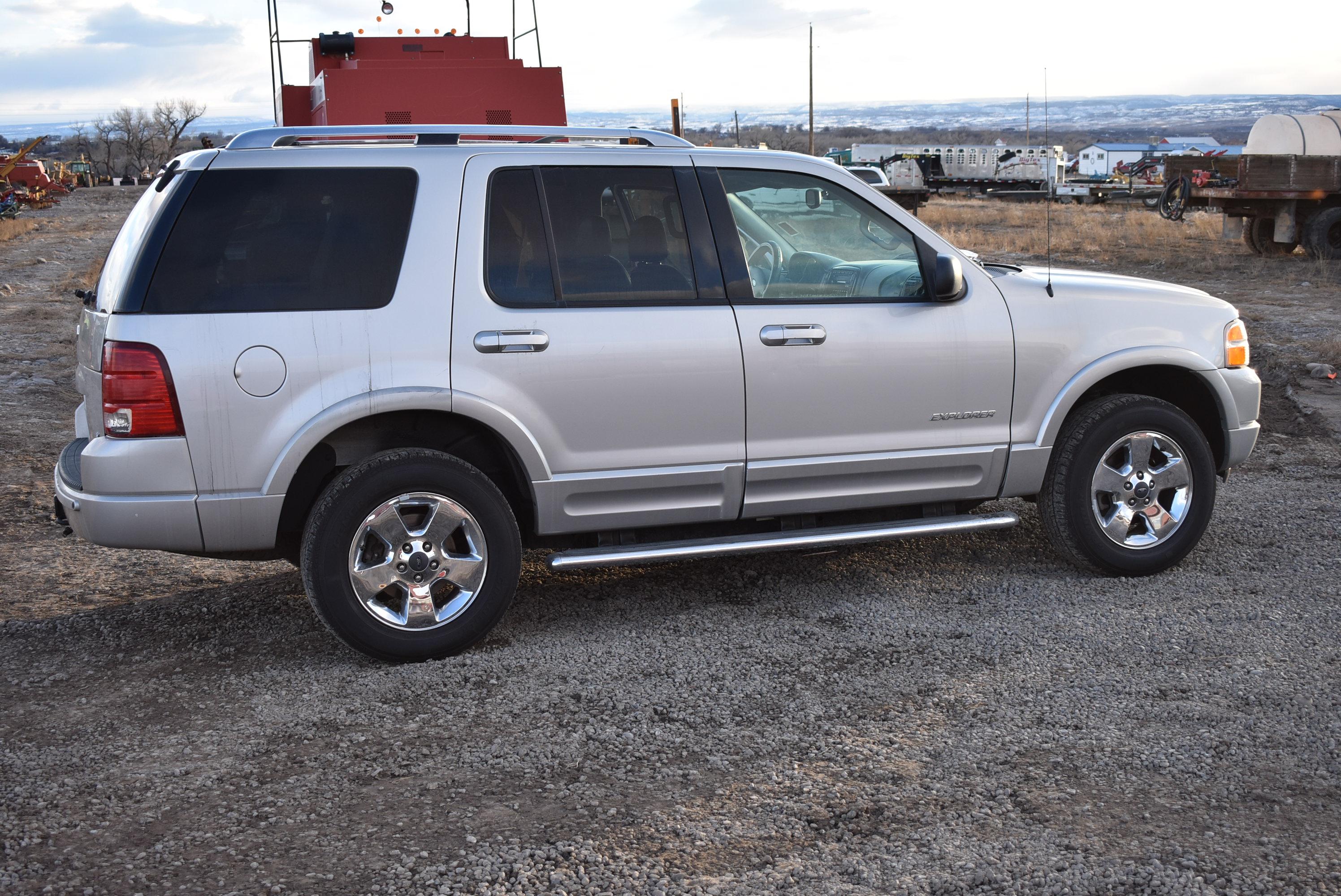 2004 Ford Explorer Limited