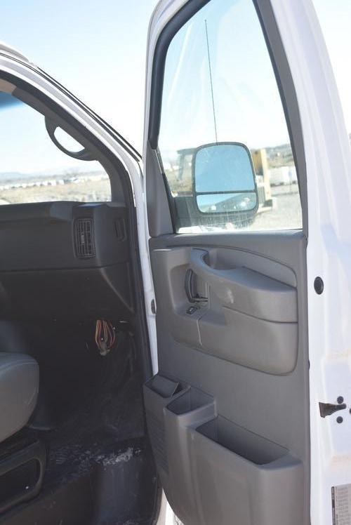 2009 Chevy Passenger Van