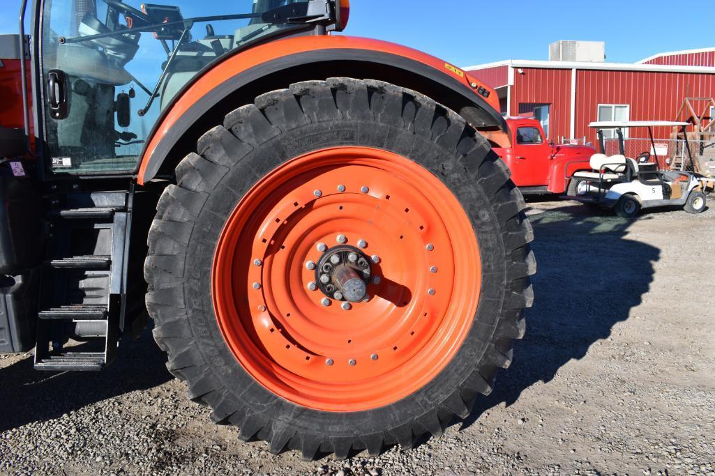 Kubota M7-171 Premium Tractor with Kubota LM2605 Loader