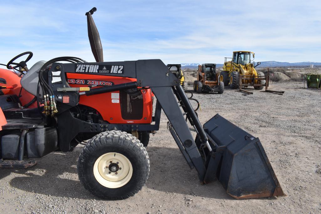 Zetor 4321 Tractor with Zetor 102 Loader Bucket