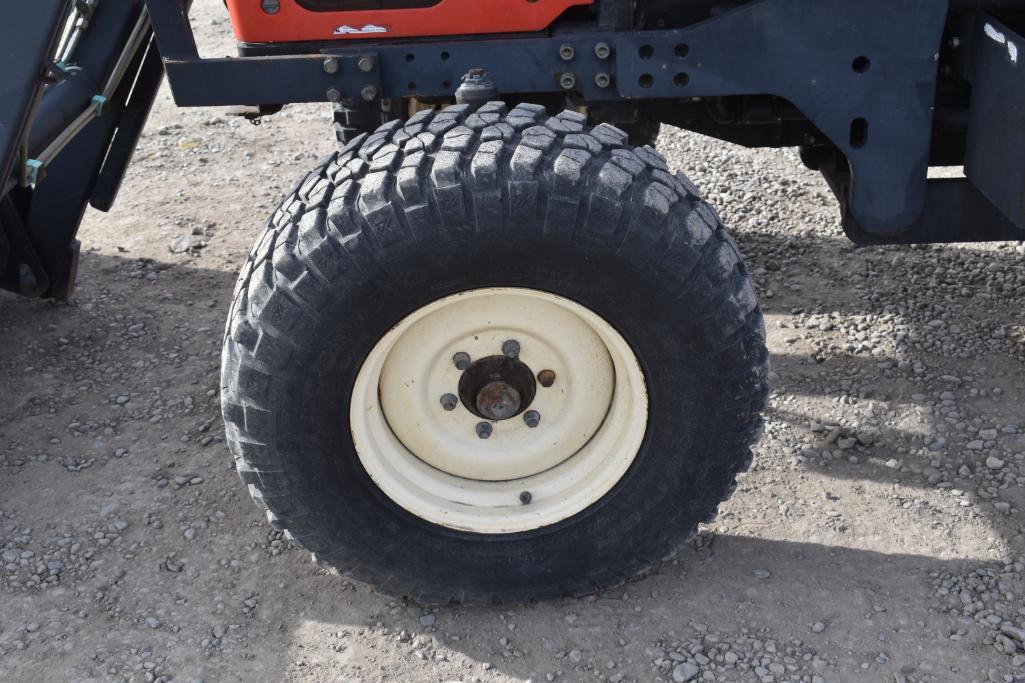 Zetor 4321 Tractor with Zetor 102 Loader Bucket