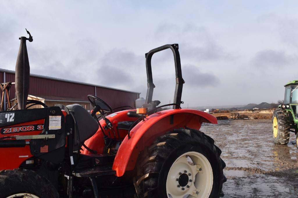 Zetor 3341 Super Tractor with Zetor 92 Loader 70in Bucket