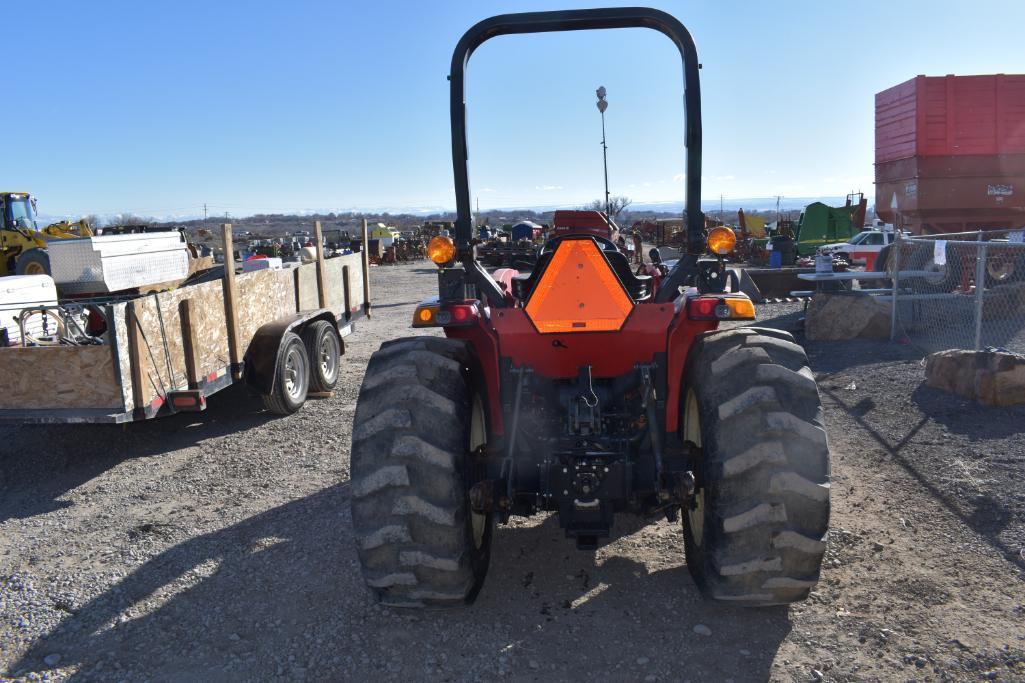 Branson 3520R Tractor with Branson BL25R Loader Bucket