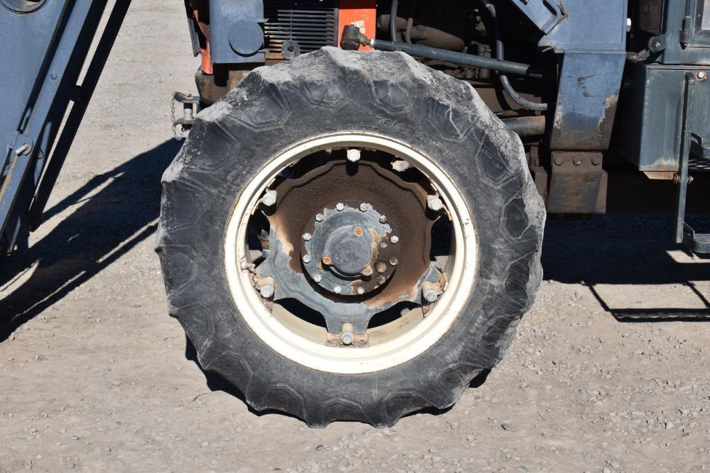 Zetor 6245 Tractor with Allied 594 Loader