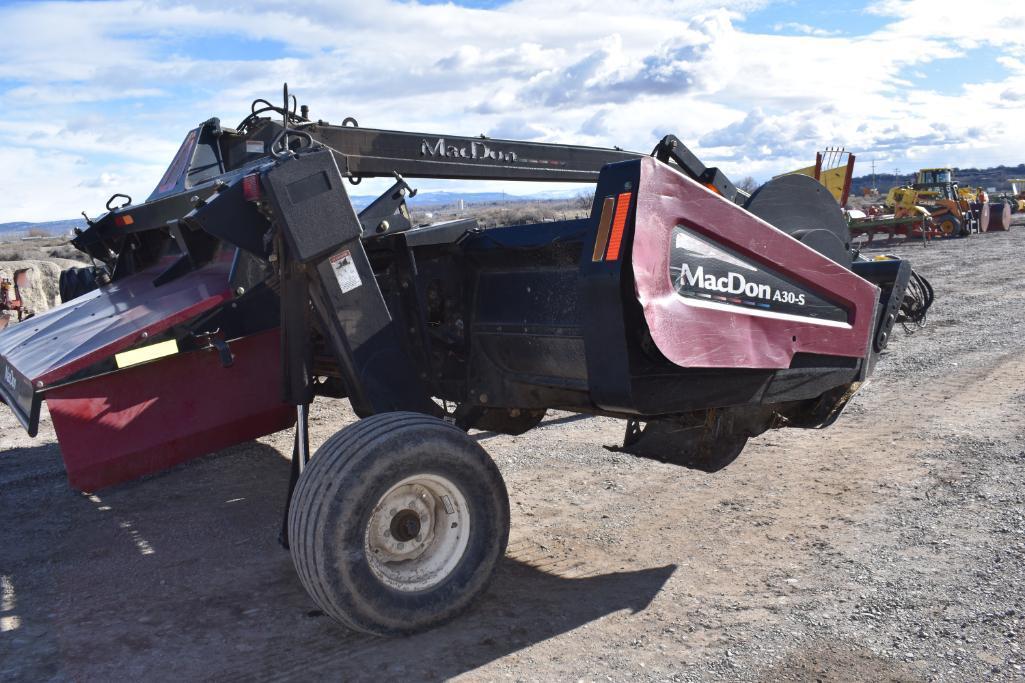 2007 MacDon A30-S Hydroswing Swather