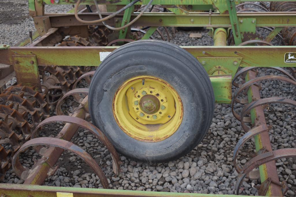 John Deere 950 Roller Harrow