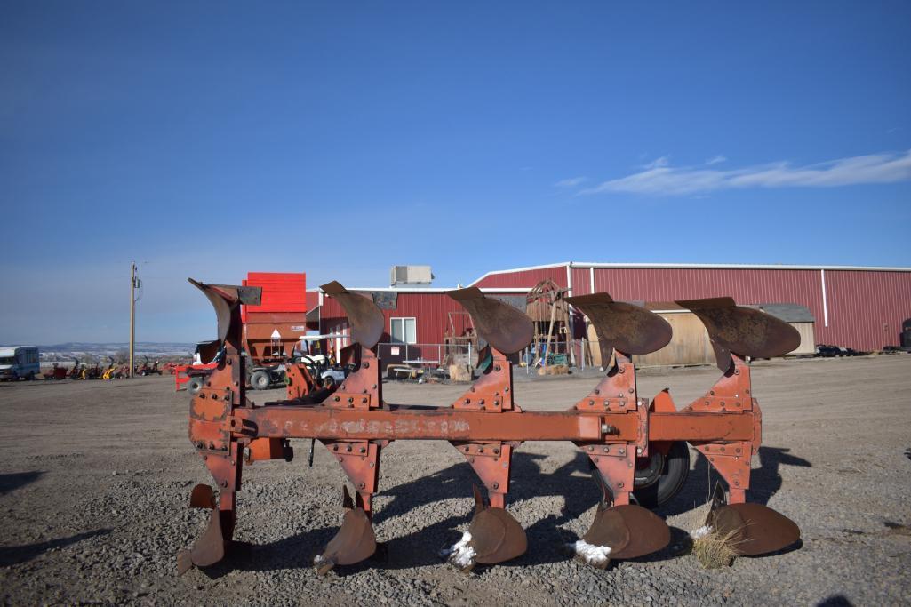 Massey Ferguson 5 Bottom Plow