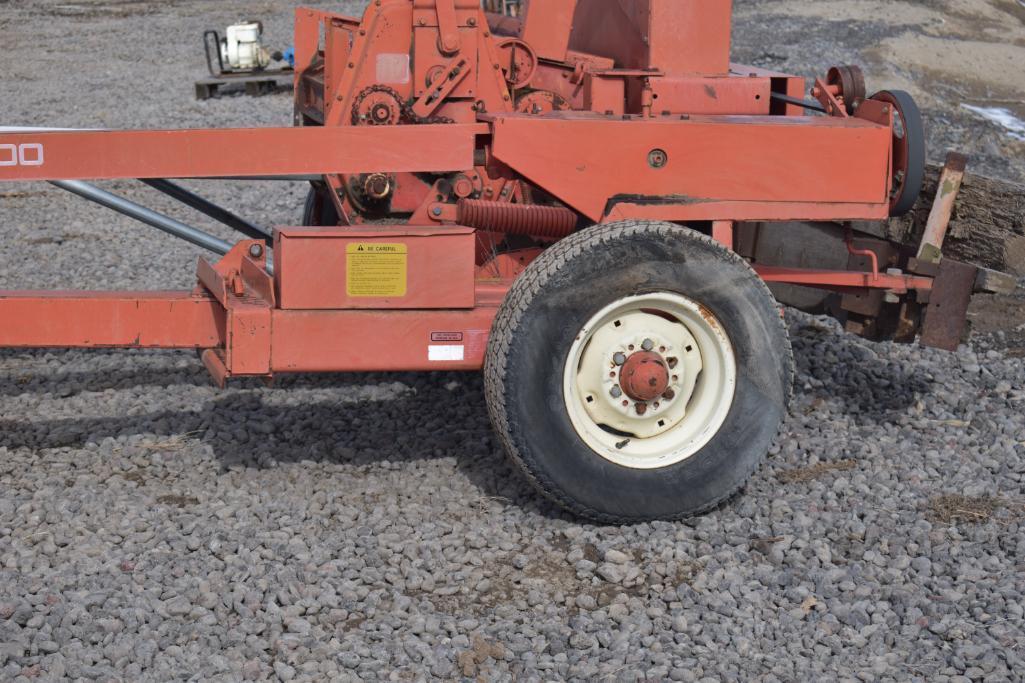 Hesston 2000-100 Silage Cutter