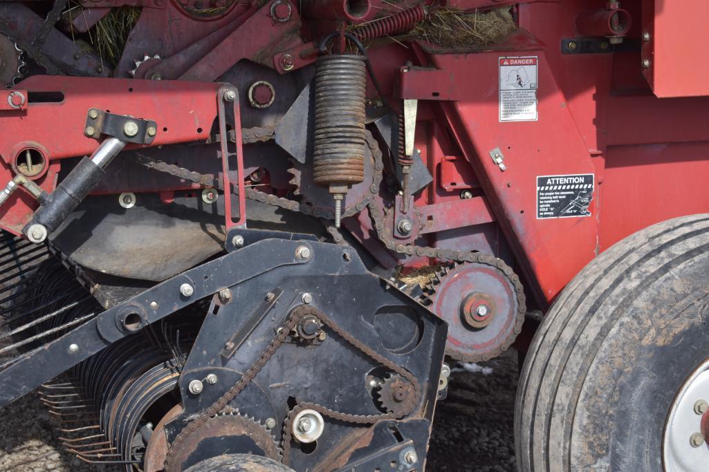 Case IH RBX562 Round Baler